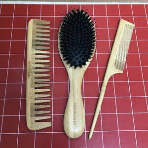 Natural Bamboo Hairbrush & Comb Set NEW